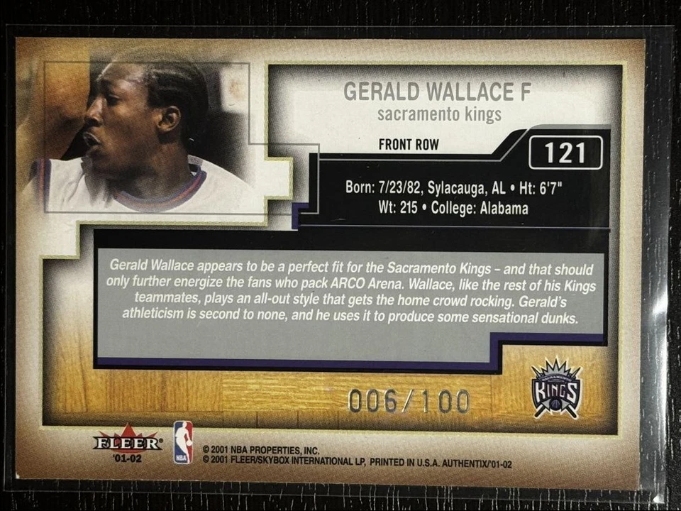 Fleer Authentix 2001-02 primera fila paralelo Gerald Wallace RC 006/100 Sacramento Foto 2 de 2