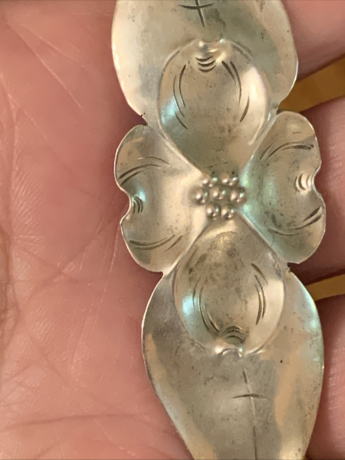 Stuart NYE sterling brooch dogwood 925