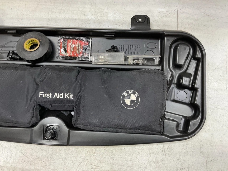 2008-2010 BMW 535i 528i 550i M5 First Aid Kit Tool Box Cover OEM - Image 4 of 4