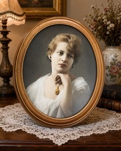 Antique Chromolithograph Portrait. Beautiful frame!