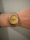 Vintage Seiko SQ Quartz 5Y23-8A61 Two-Tone Gold Dial Day Date Watch Runs