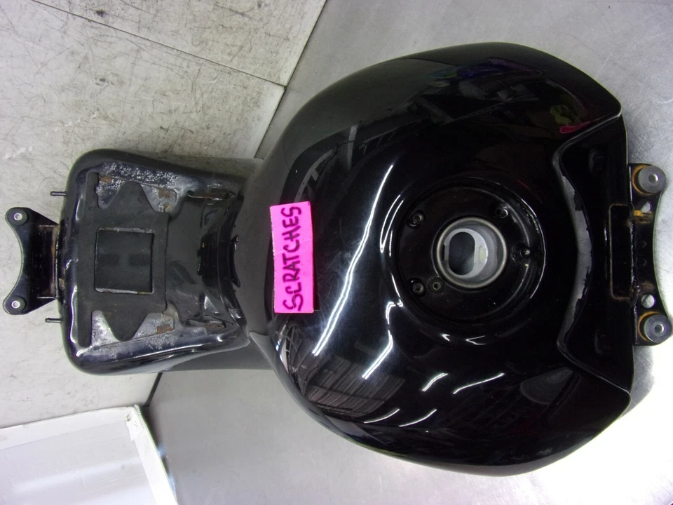 490 A KAWASAKI CONCOURS 14 ZG1400 2008 OEM FUEL GAS TANK & NO GAS CAP Foto 3 de 4