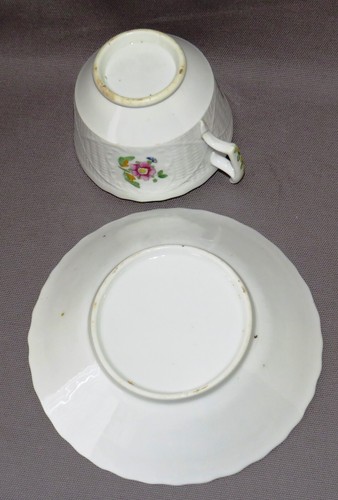 ANTIQUE STAFFORDSHIRE MOULDED BASKET WEAVE HAND PAINTED CUP & SAUCER C1825 - Picture 6 of 7