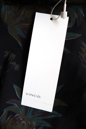 VINCE Tropical Pineapple Print Coach Nylon Jacket Coat Neiman Marcus M NWT $365 - Picture 8 of 12