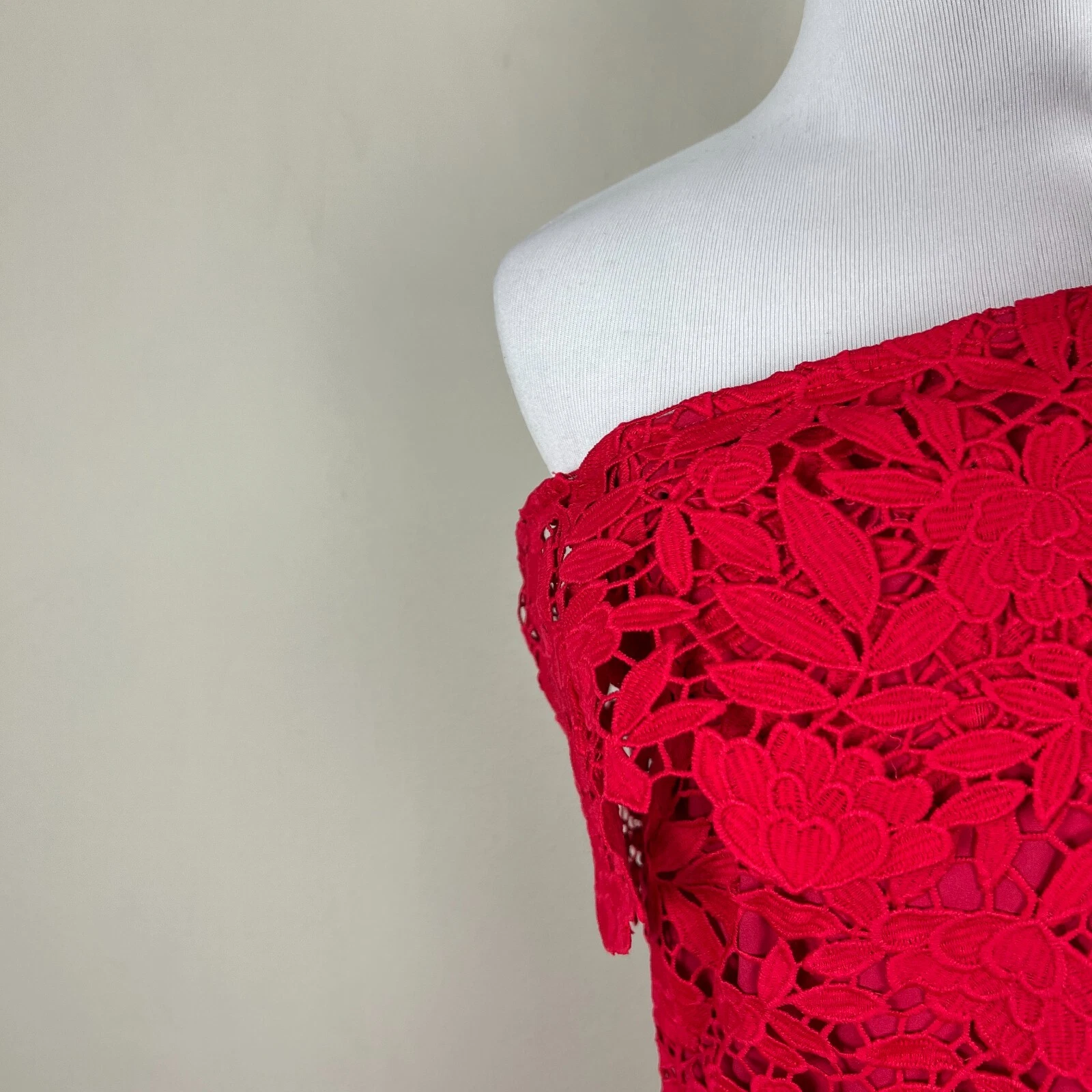 VALENTINO Abito Anthropologie Shoshanna donna 8 rosso pizzo tubino spalle scoperte aderente sexy