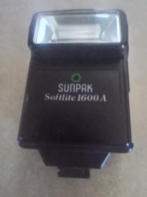 Sunpak Softlite 1600A Flash  Auto Thyristor
