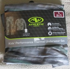NIP Athletic works kids performance 2 pc thermal camo underwear set size 6 Small
