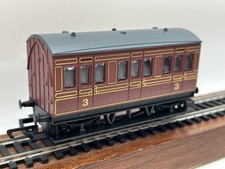 OO Hornby R468 LMS 4-Wheel Coach - (EXCELLENT)