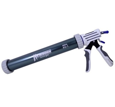 Newborn 820AL Duracore Professional Sausage Caulk Gun   20oz   22:1 ThrustBuilt