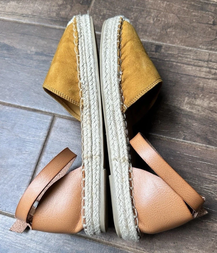 Sandalias Old Navy para mujer 9 punta cerrada zapato amarillo mostaza camel marrón correa para el tobillo Foto 4 de 4