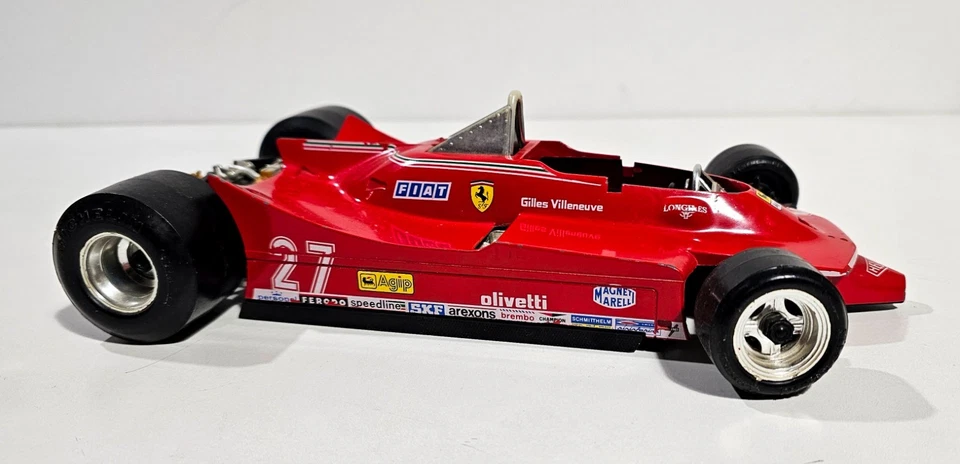BURAGO-FERRARI 312 T5-SCALA 1/14-GILLES VILLENEUVE-N.2108-PER PARTI DI RICAMBIO - Immagine 3 di 4