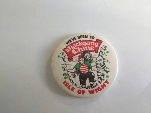 BLACKGANG CHINE ISLE OF WIGHT PICTURE BADGE