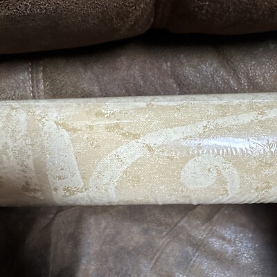 New Vintage Roll Designer Thibaut Wallpaper 60.75 sq ft.  839T8852