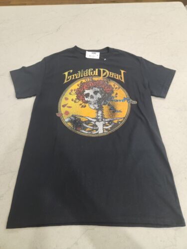 Grateful Dead Skull and Roses Shirt, Classic Bertha Tee | Grateful Dead  Album, Mouse Kelley, Vintage Dead, Unisex, Short Sleeve, Grey