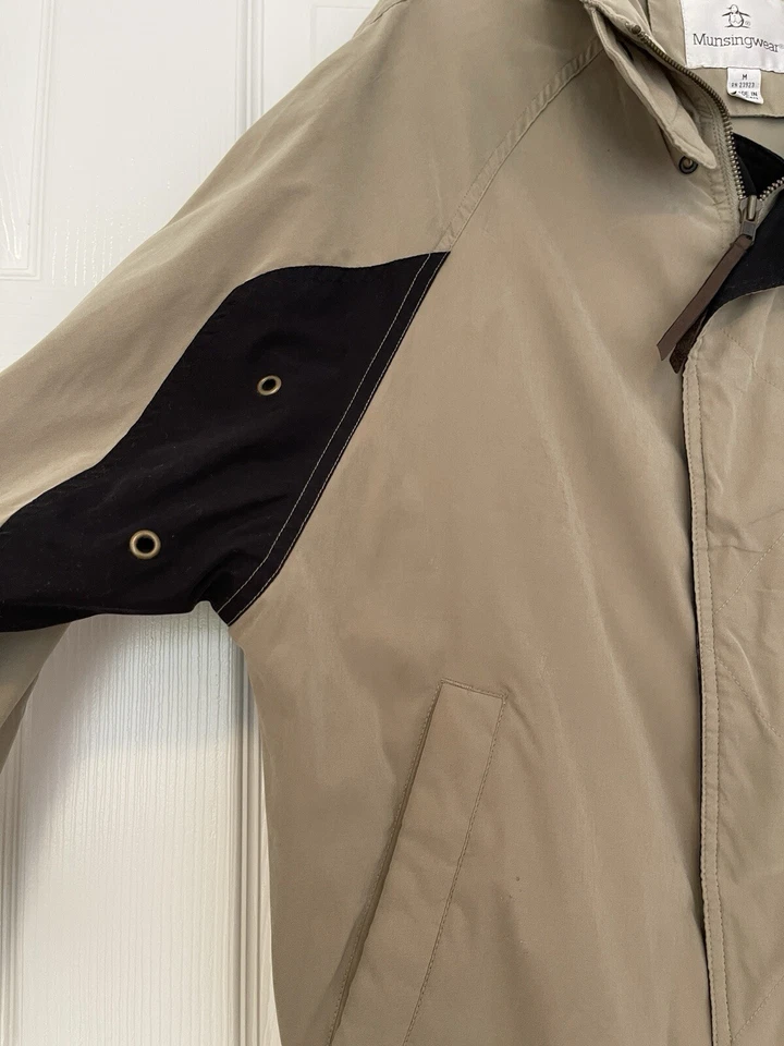 Chaqueta cortavientos vintage Munsingwear para hombre beige talla mediana abrigo para tareas Foto 4 de 4