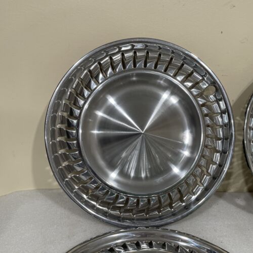 Triumph V036 Wheel Cover Set Of Four Spitfire 4 Air-flow New Old Stock - Picture 3 of 9