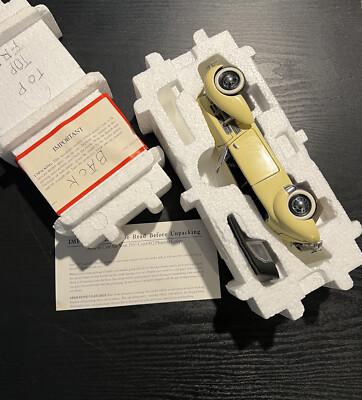 1937 Cord 812 Phaeton Coupe Convertible Yellow Franklin Mint 1:24