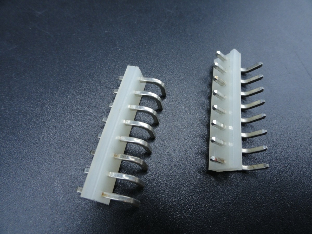 8 Pin Header Strip Connector Right Angle ( 3.91 mm Pitch ) Lot of