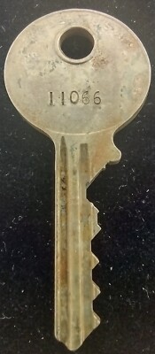 Vintage Key The Yale & Towne Mfg Co Marked 