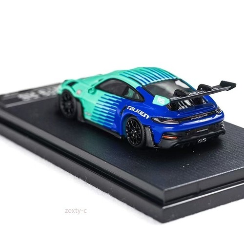 Aurora 1:64 Green 992 GT3 RS Sports Model Diecast Metal Car - Picture 5 of 7