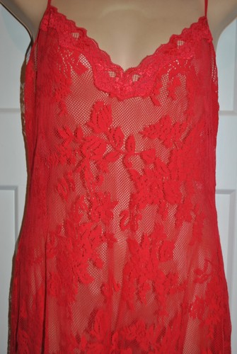 VICTORIA'S SECRET Red Lace Strappy Chemise SEXY Gown size L NWOT - 第 2/3 張圖片