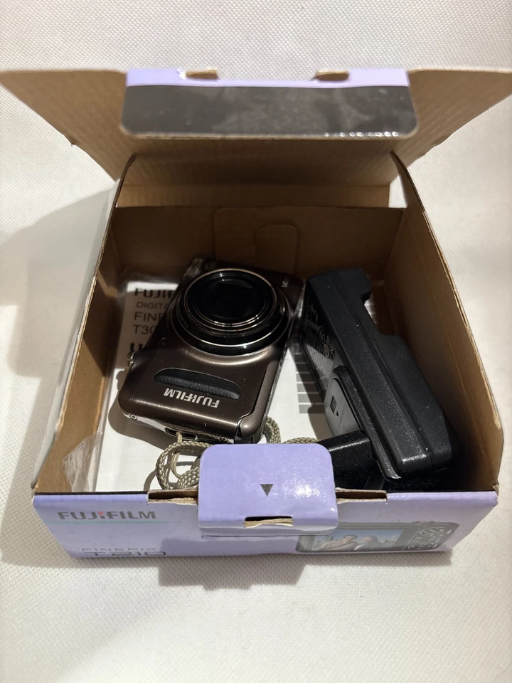 Fujifilm FinePix T210 14MP Digitalkamera - Ovp - Bild 2 von 3