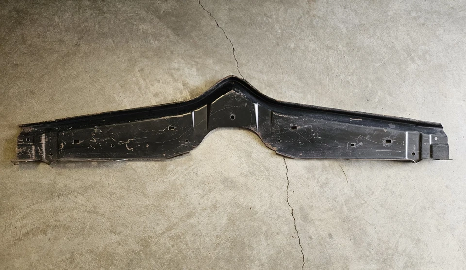 Nuevo de Lote Antiguo GM 1967 1968 Pontiac Firebird Parachoques Delantero Soporte de Refuerzo Superior Extendido Foto 2 de 4