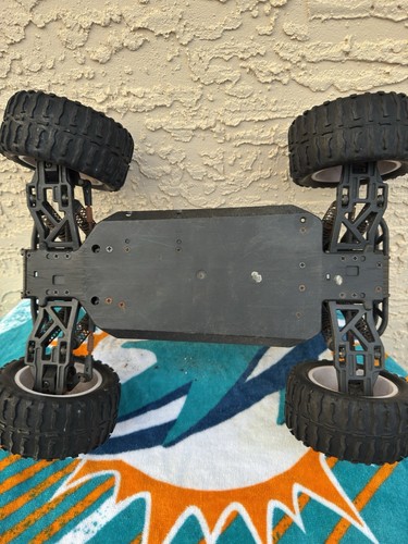Maverick strada MT evo 1:10 Remote control RC Car - Parts - Picture 11 of 12
