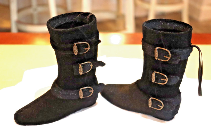 NWOT 2 Black Christmas Boot Ornaments 5.5 Tall x 5 Wide