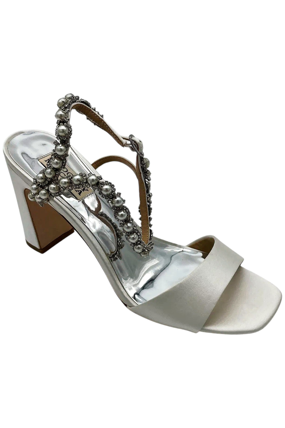 Женские босоножки на каблуке Korina от Badgley Mischka нежно-белого цвета