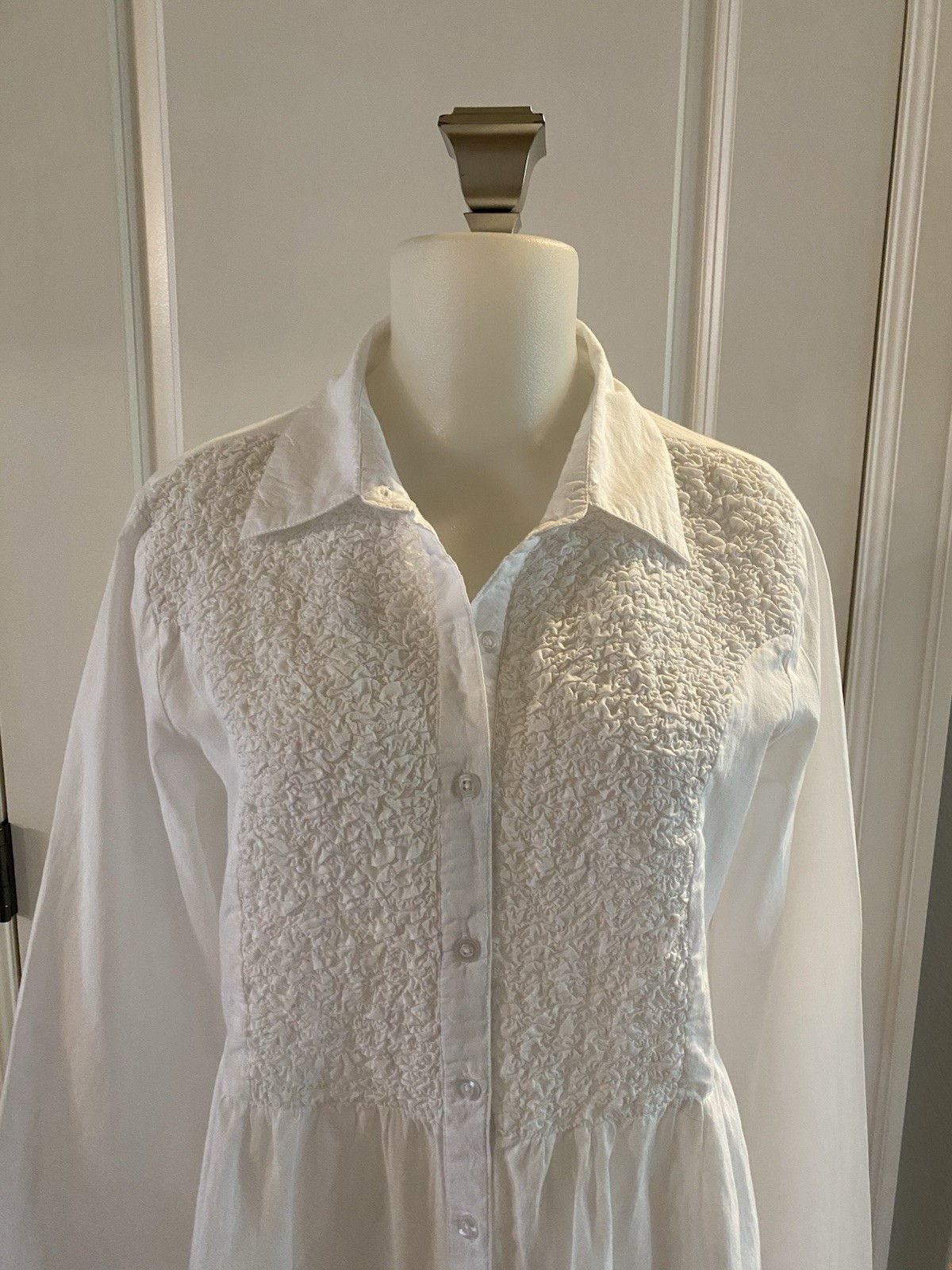 Collections Etc Size M Collared Button Down Shirt… - image 2