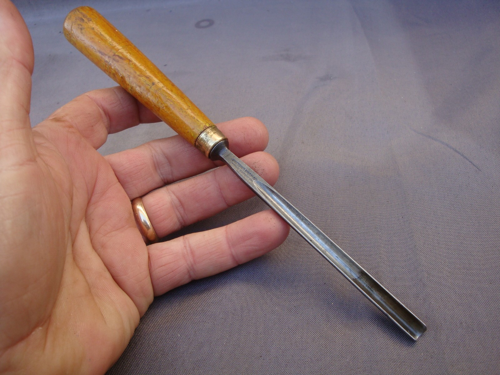 Herring Bros. London Wood Carving Gouge Chisel #6 Sweep 1/4" Cut 8-3/4" Long