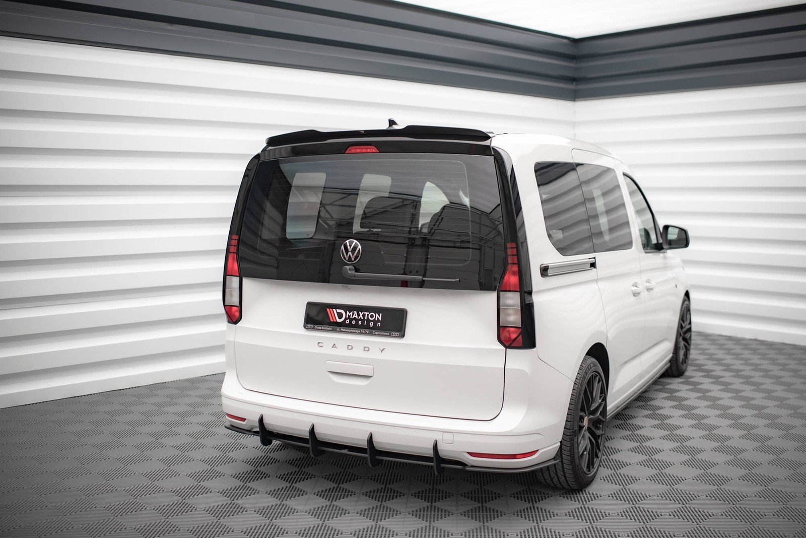 Spoiler Caddy Mk5 noir brillant pour masquer rayures et modifier style - 3