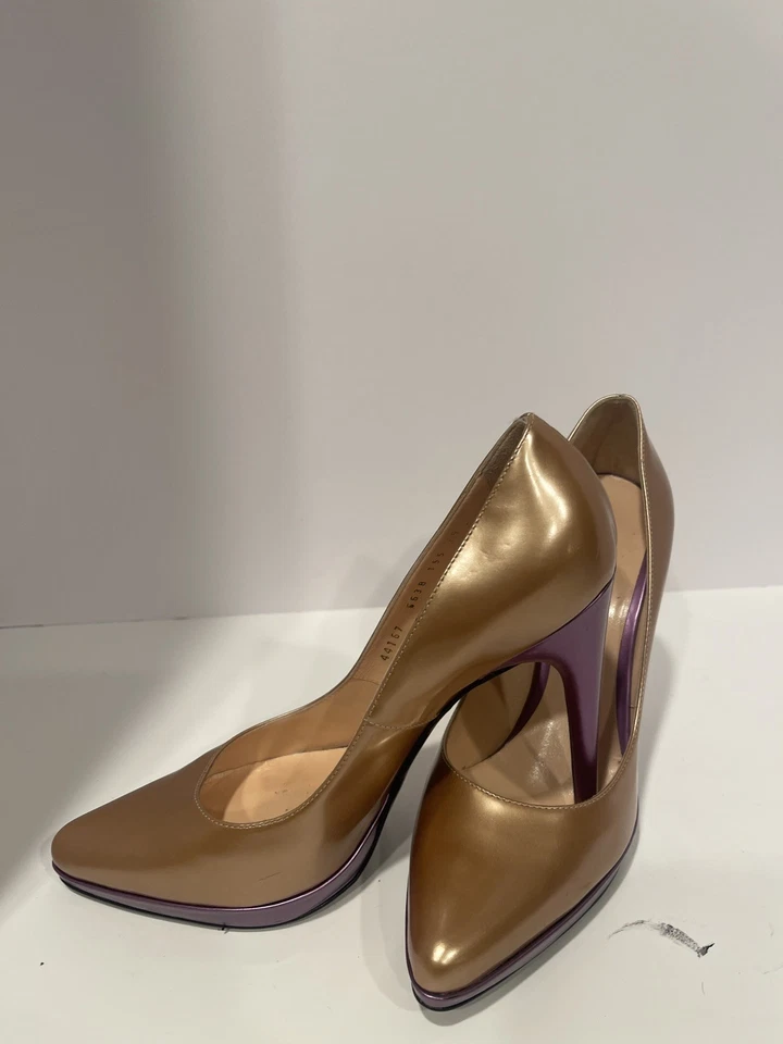 Zapatos de tacón Casadei dorados y morados talla 9 US Stiletto Foto 3 de 4