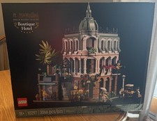 LEGO Icons Boutique Hotel (10297) | New Seale...
