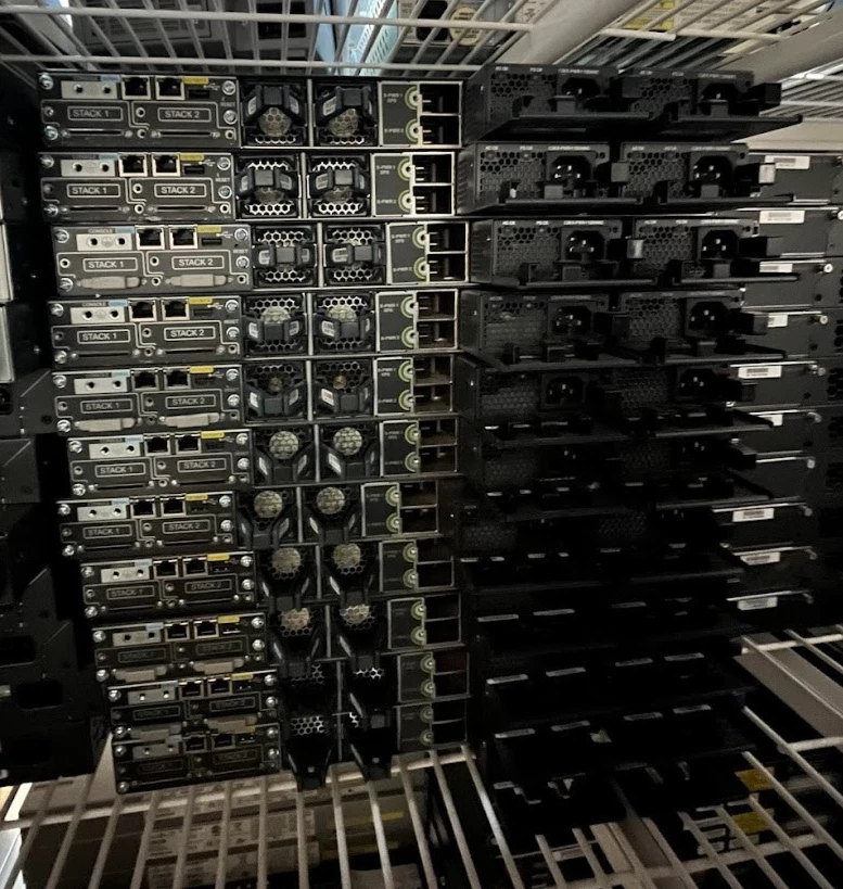 批量 11 件 思科 WS-C3750X-48PF-S 带 C3KX-NM-1G & (2) C3KX-PWR-1100WAC — 第 2/2 张图片