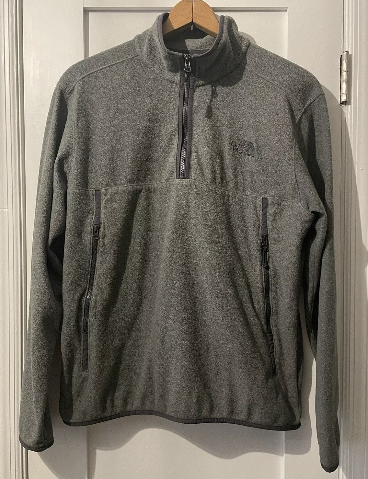 The North Face Gray Fleece 1/4 Zip Pullover Jacket for Men Size L  