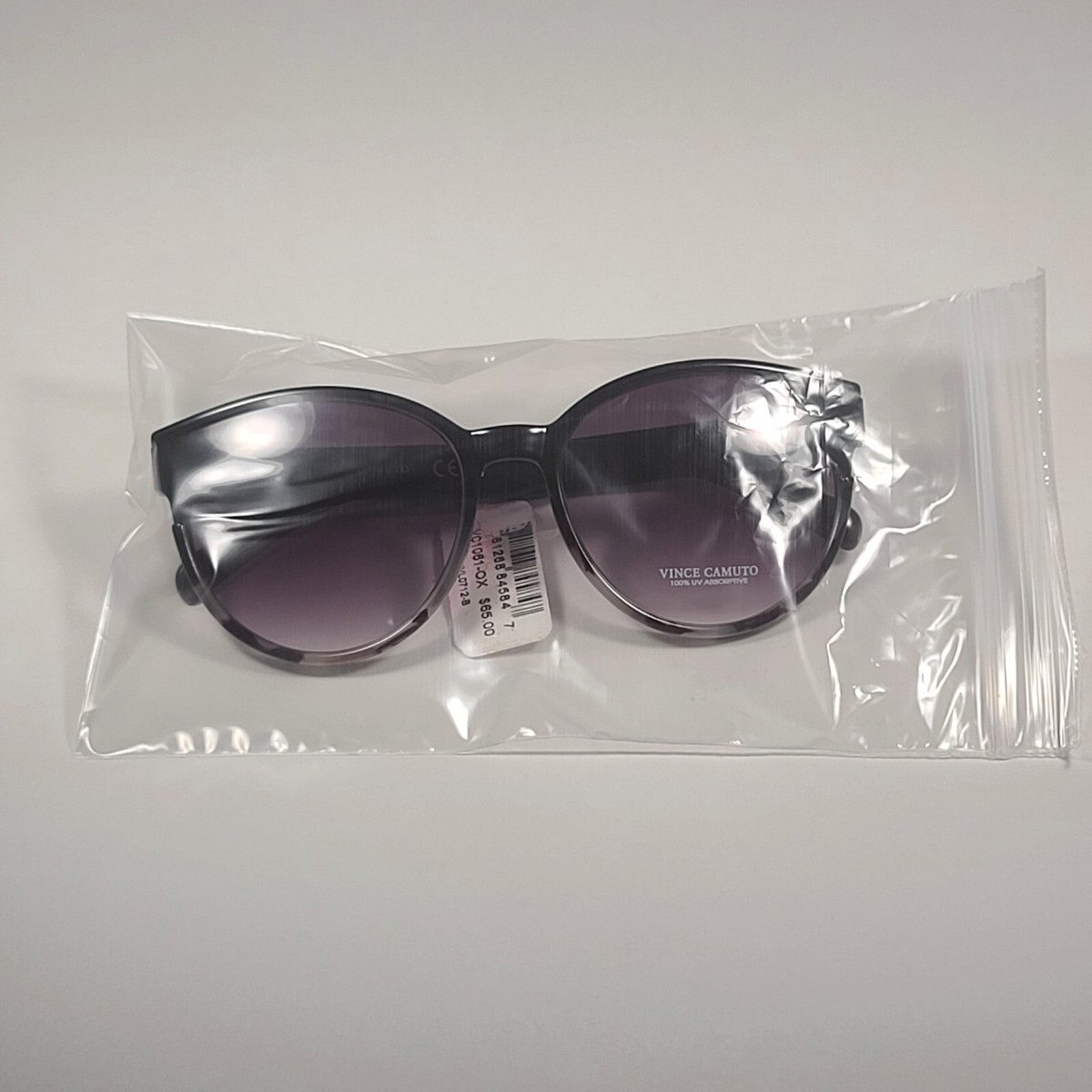 Vince Camuto VC1061 OX Round Sunglasses Shiny Black Frame 