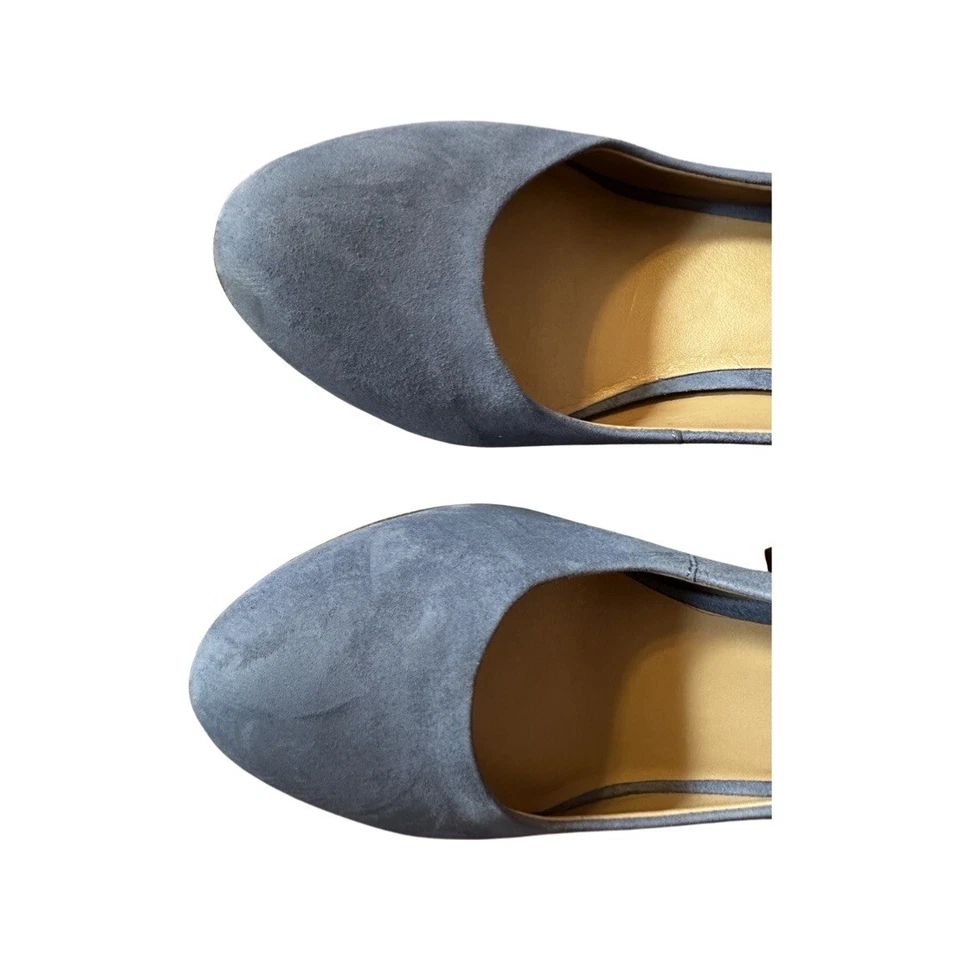 Tacón Banana Republic Gamuza Cuero Azul Cadí en Talla 7M Usado en Excelente Condición Foto 2 de 4