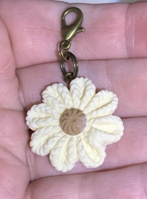Beige Daisy Flower Charm Zipper Pull & Keychain Add On Clip!!