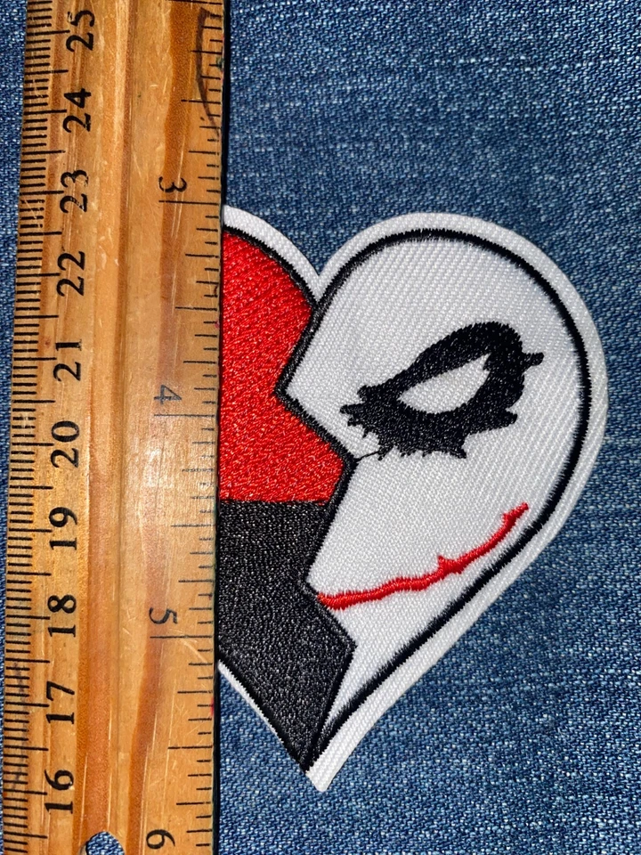JOKER & HARLEY QUINN Embroidered PATCH Iron On NEW Heart 7.5 - Image 3 of 3