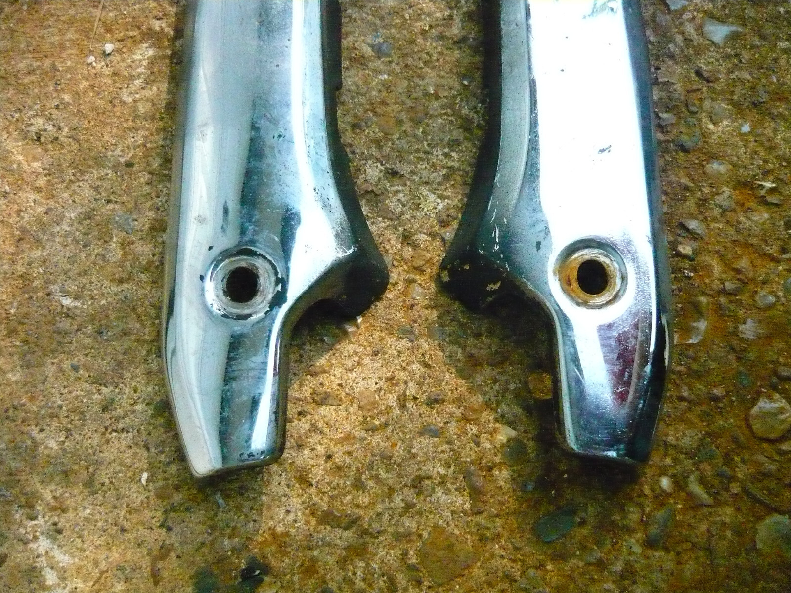 Shadow 400 Rear Fender Rails 04 - 09 Honda VT750C Shadow Aero OEM Rear Fender Struts Grab Rails ...