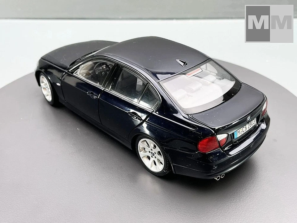 BMW 3 E90 2005 1/18 KYOSHO - Photo 3/4