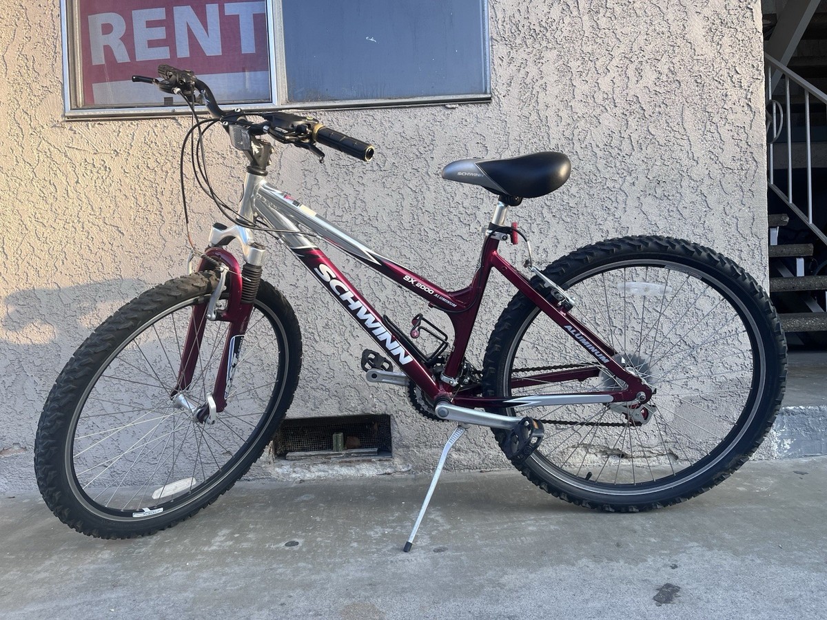 シュウィン SX2000 26型 700C アルミ 21速 410mm MTB シュウィン SX2000 26型 700C アルミ 21速 410mm MTB - メルカリ