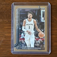 Victor Wembanyama 2025 Topps Flagship Gold #195 /2025