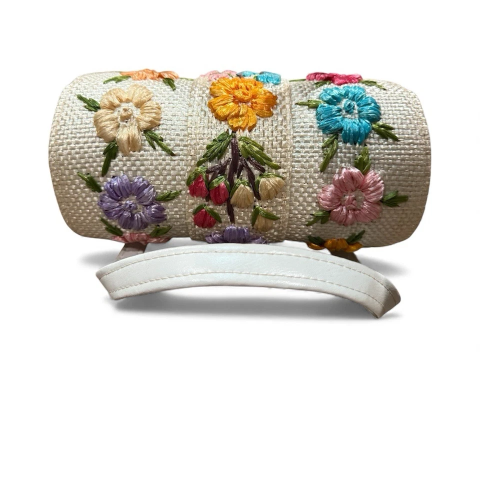 VINTAGE "BAGS BY PATRICIA" Caja Monedero Bordada Floral con Cierre Giratorio Foto 3 de 4