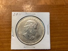 2011 Canada 1 oz 9999 Fine Silver Maple Leaf $5 Coin - 1 OZ SILVER
