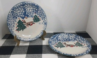 Folkcraft ''Cabin in the Snow'' by Tienshan 7-3/4'' Stoneware Salad Plates (2) 