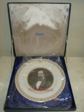 NIB 1970 VINTAGE W.T. COPELAND & SONS SPODE CHARLES DICKENS PLATE, 217/5000