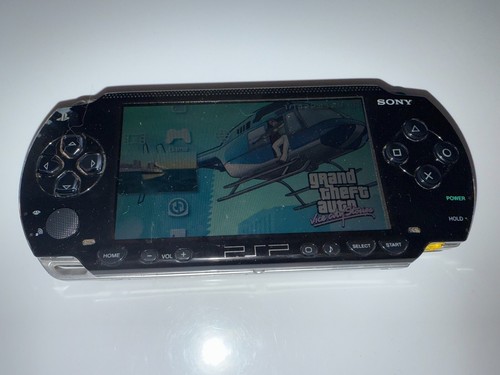 Black Sony PSP 1000 System with 128GB Memory Card, Screen Protector, Case Bundle - Picture 4 of 12